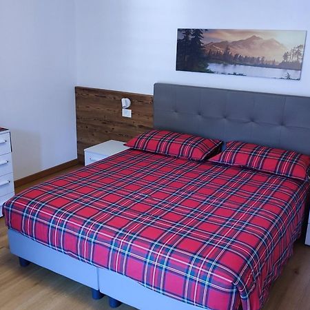 Appartamento Adele Мале Экстерьер фото